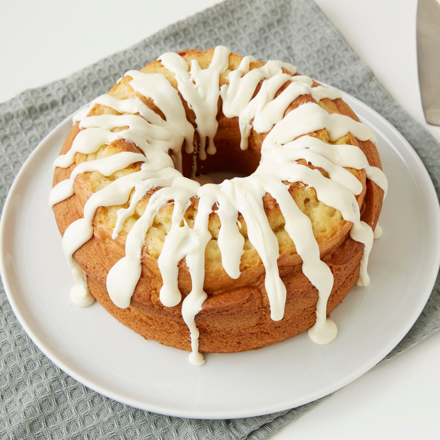 Pillsbury(TM) Creme Cake Base Mix 50 lb